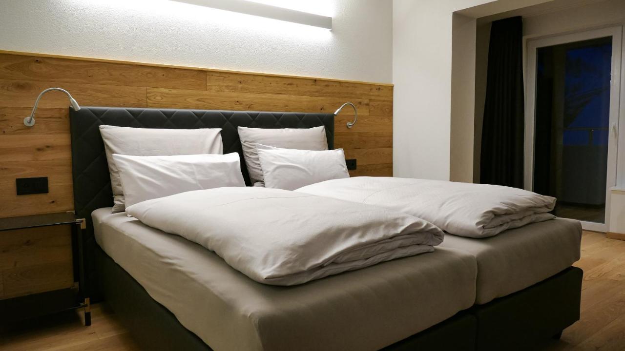 Alpchalet Bellevue Hotel Samnaun Ngoại thất bức ảnh