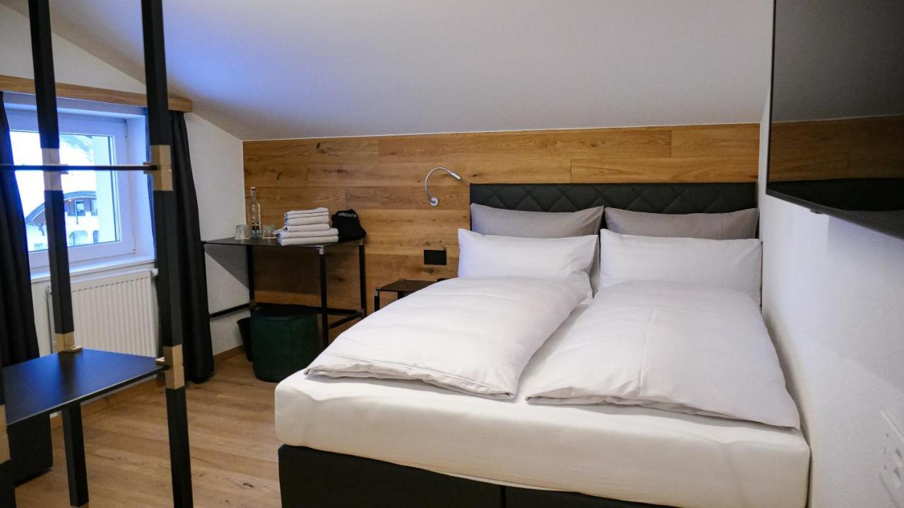 Alpchalet Bellevue Hotel Samnaun Ngoại thất bức ảnh